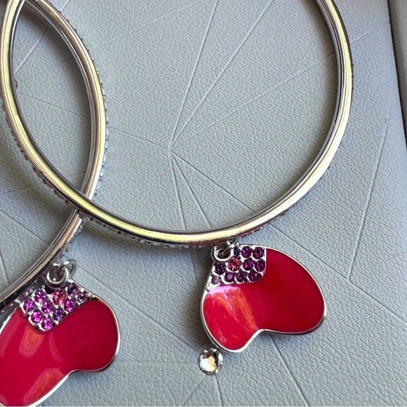 💖✨ Rhodium-Plated Crystal Hoop Earrings w/ Pink Heart Charms – Sparkly & Sweet! - Picture 14 of 14